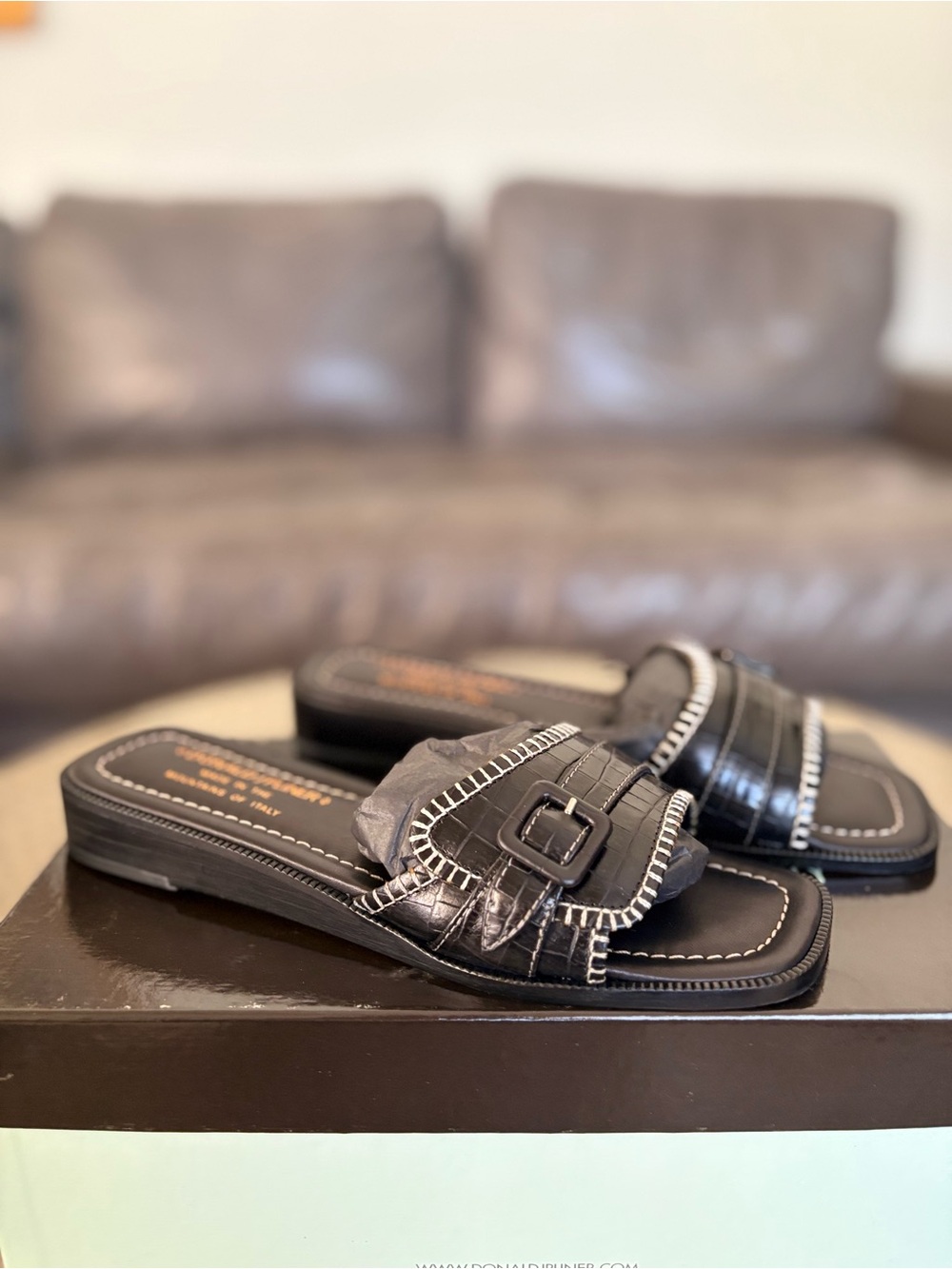 Donald J Pliner Kogi Black Croc Embossed Slide Sandals Y2K Italy NIB Size 6